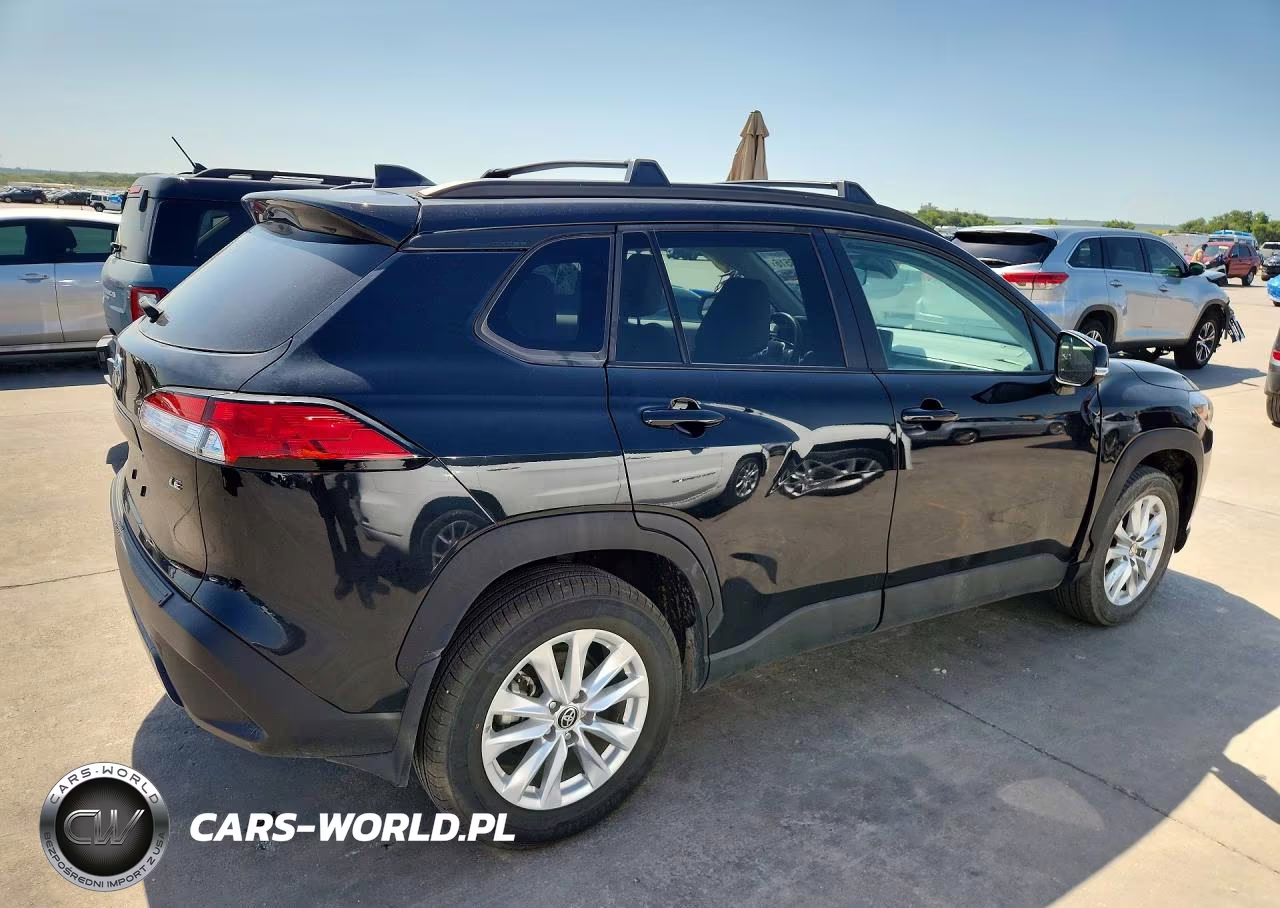 2025 Toyota Corolla Cross Le VIN:7MUBAAAG5SV128862 - 3