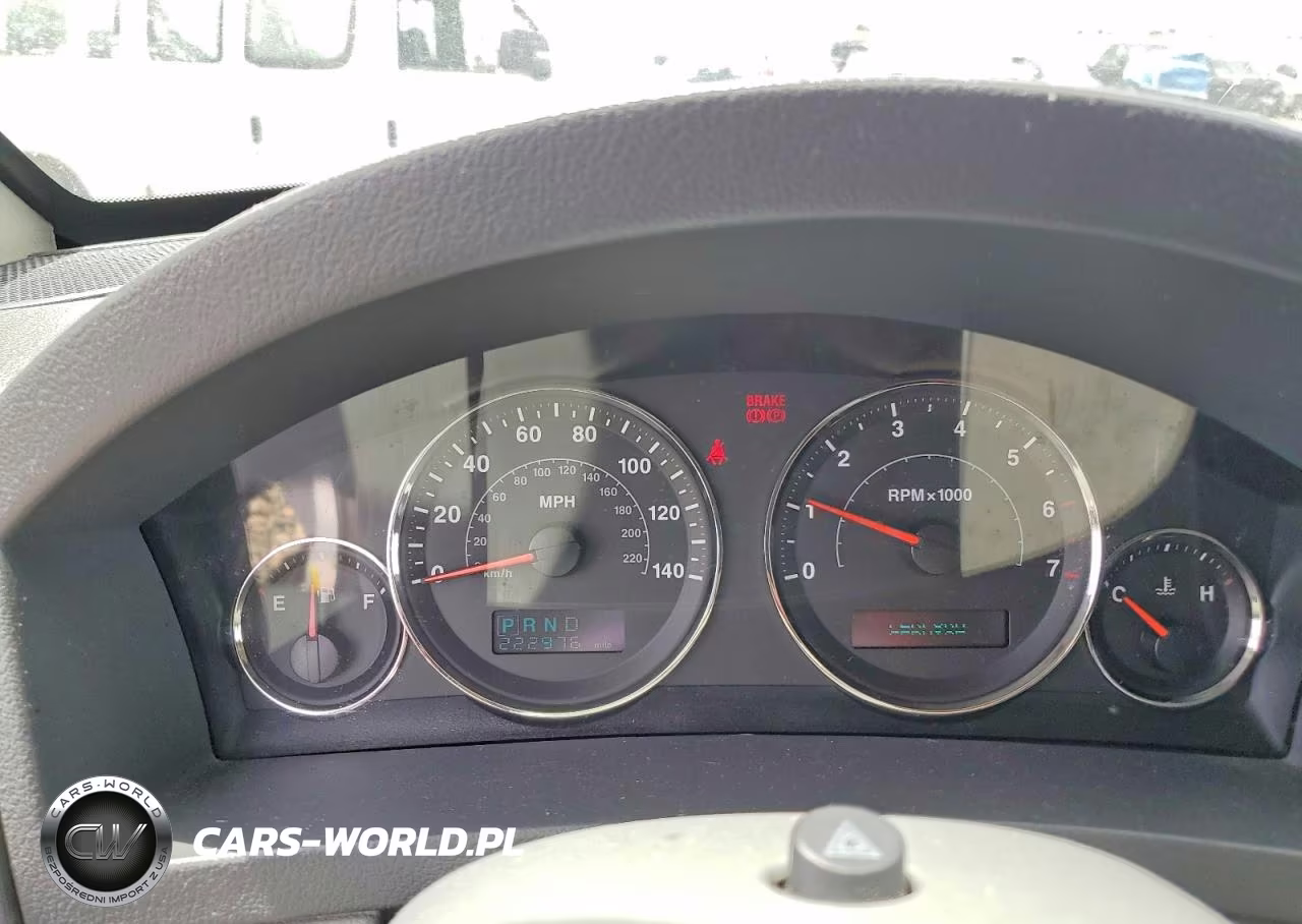 2007 Jeep Grand Cherokee Laredo VIN:1J8GR48KX7C513548 - 9