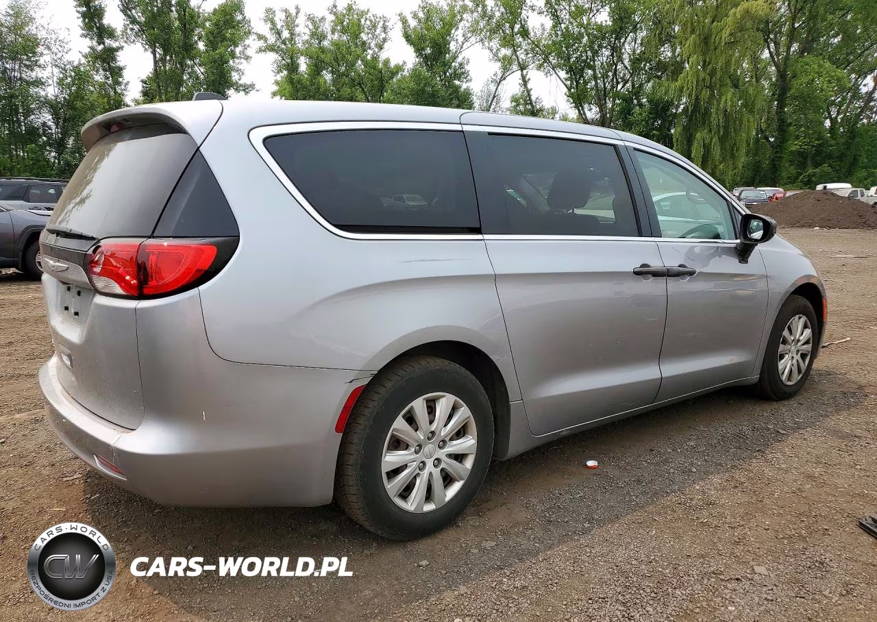 2020 Chrysler Voyager L VIN:2C4RC1AG4LR123021 - 3