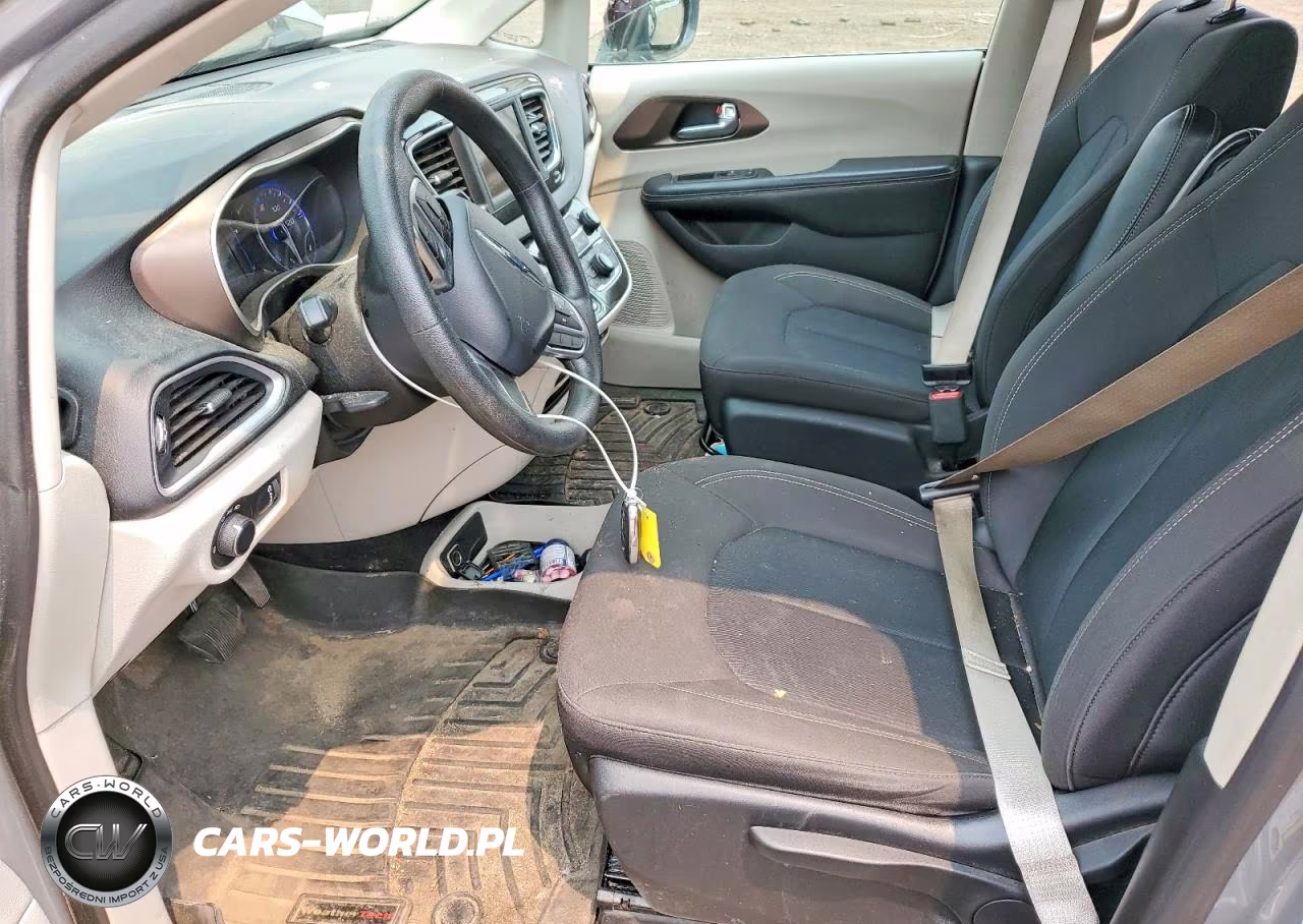 2020 Chrysler Voyager L VIN:2C4RC1AG4LR123021 - 7