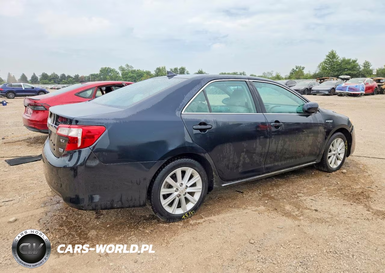 2014 Toyota Camry Hybrid Xle VIN:4T1BD1FK0EU097465 - 3