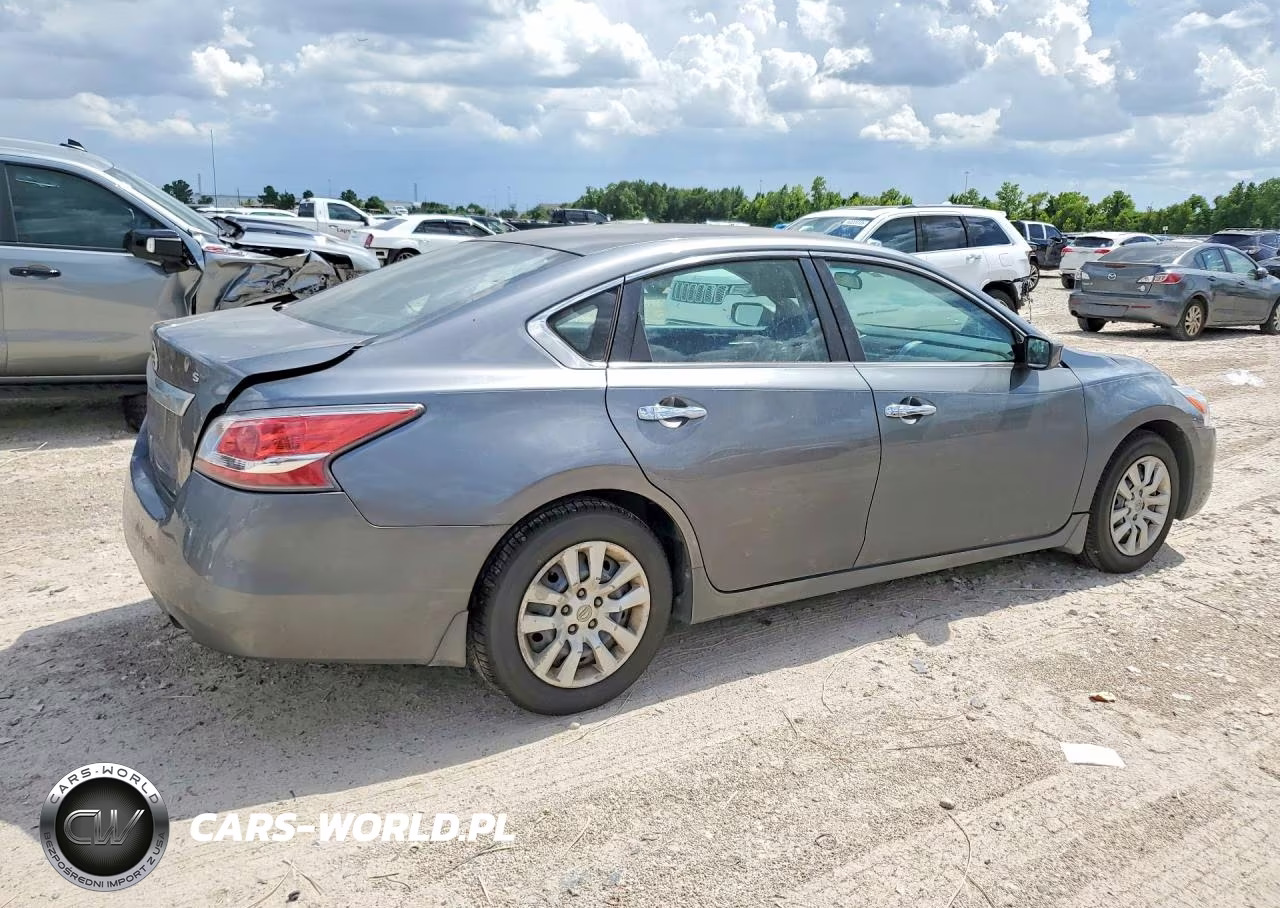 2015 Nissan Altima 2.5 S VIN:1N4AL3AP6FN389799 - 3