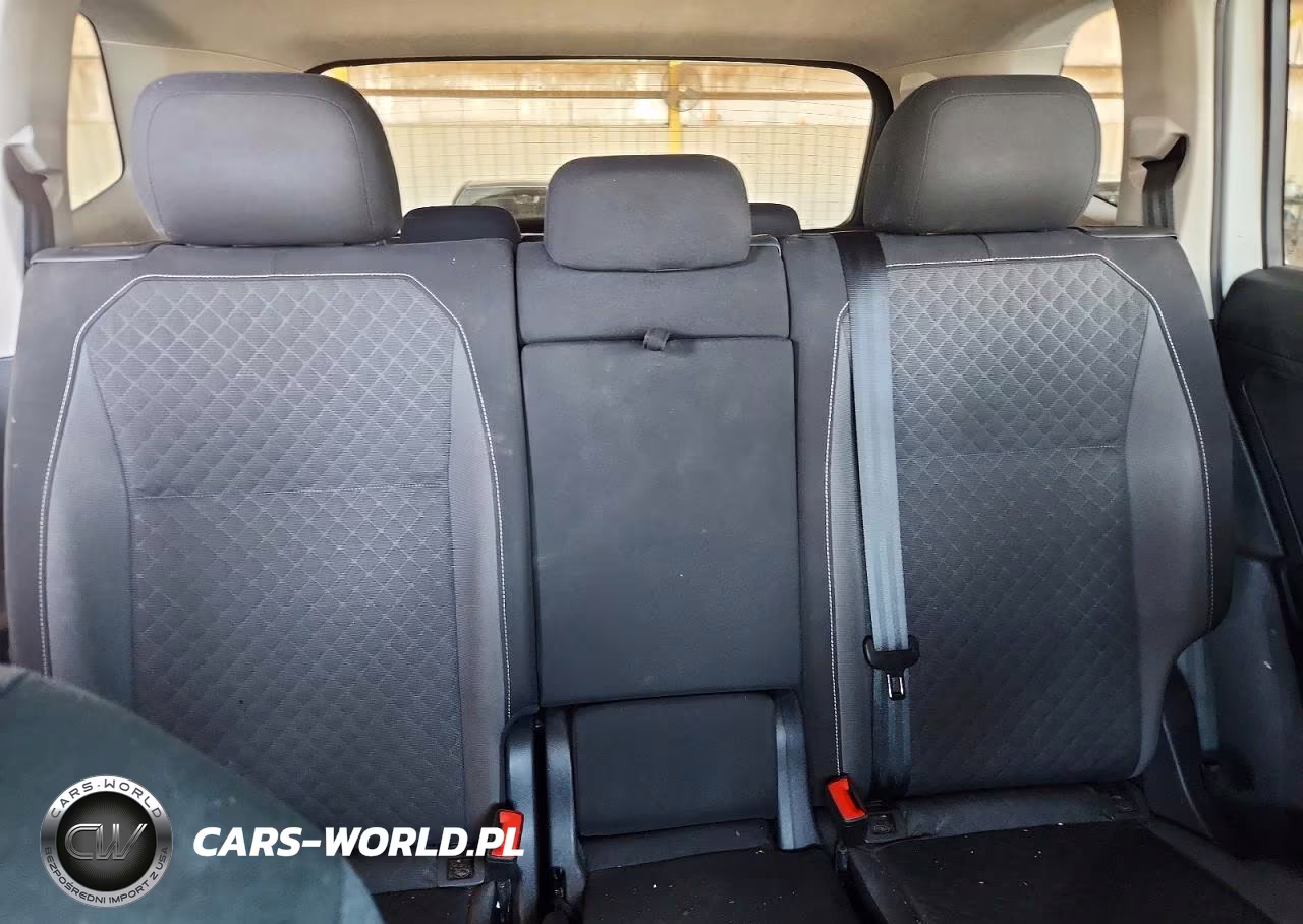 2021 Volkswagen Tiguan S VIN:3VV1B7AX4MM074450 - 10