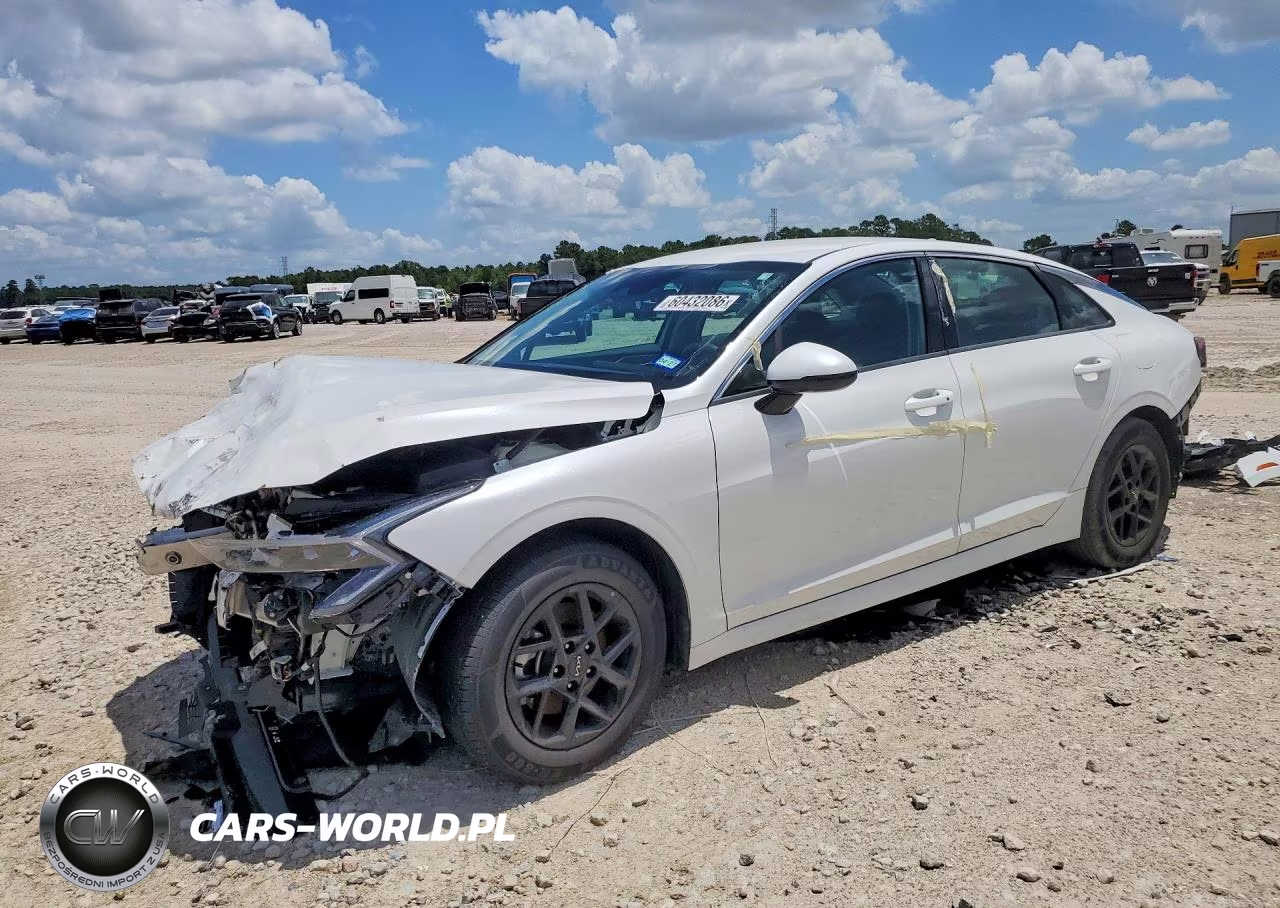 2025 Kia K5 Lxs VIN:KNAG24J79S5357465 - 1