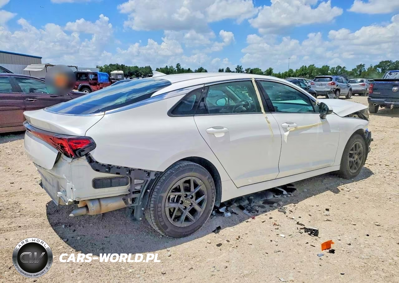 2025 Kia K5 Lxs VIN:KNAG24J79S5357465 - 3