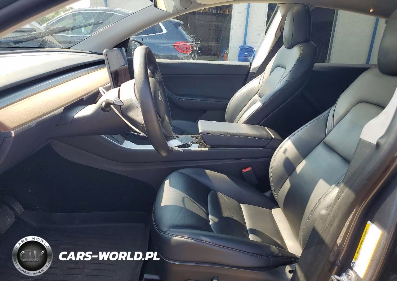 2021 Tesla Model Y VIN:5YJYGDEE1MF079597 - 7