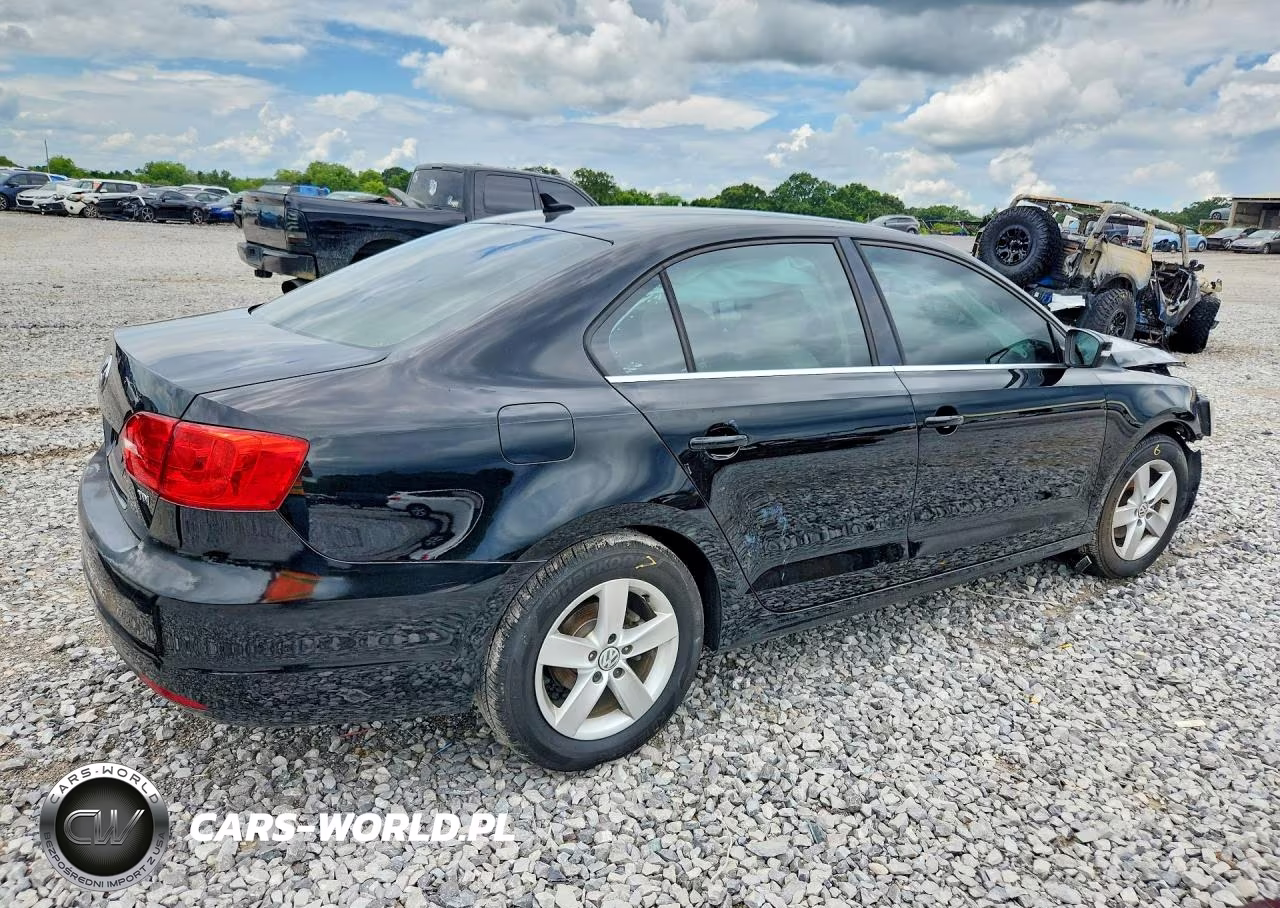 2013 Volkswagen Jetta Tdi VIN:3VWLL7AJ4DM431235 - 3