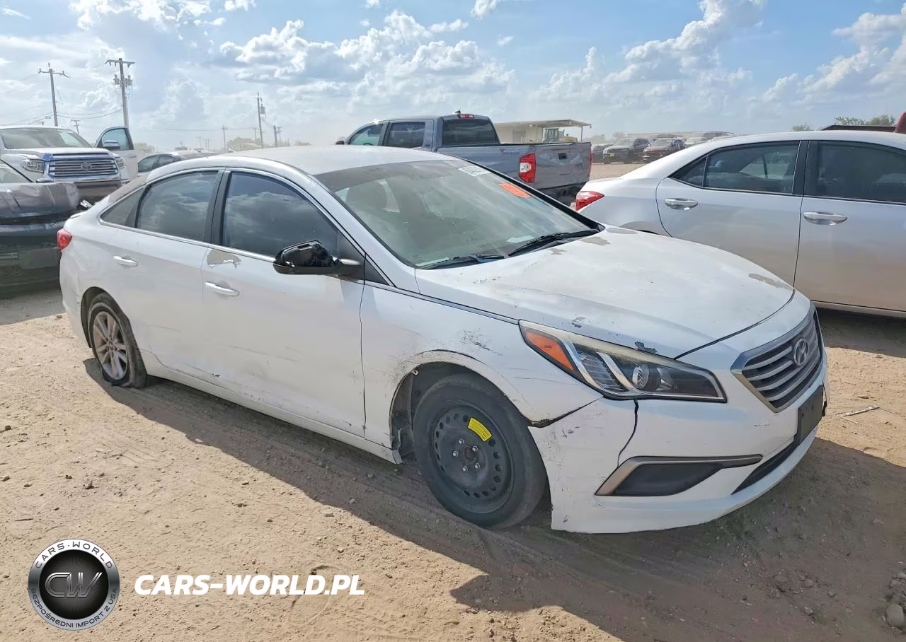 2016 Hyundai Sonata Se VIN:5NPE24AF2GH386301 - 4