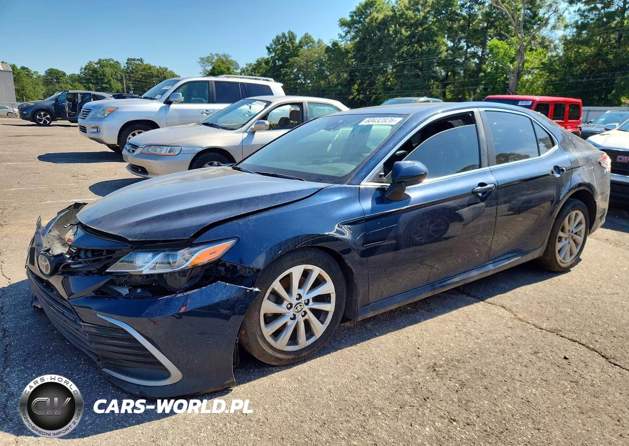 2021 Toyota Camry Le