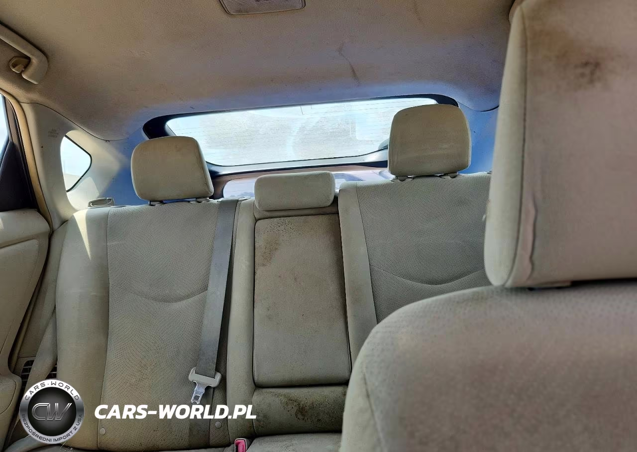 2011 Toyota Prius Two VIN:JTDKN3DU3B0268861 - 10