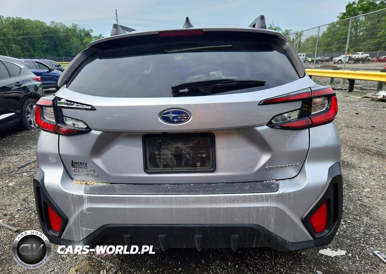 2024 Subaru Crosstrek Premium VIN:JF2GUADC3R8339672 - 6