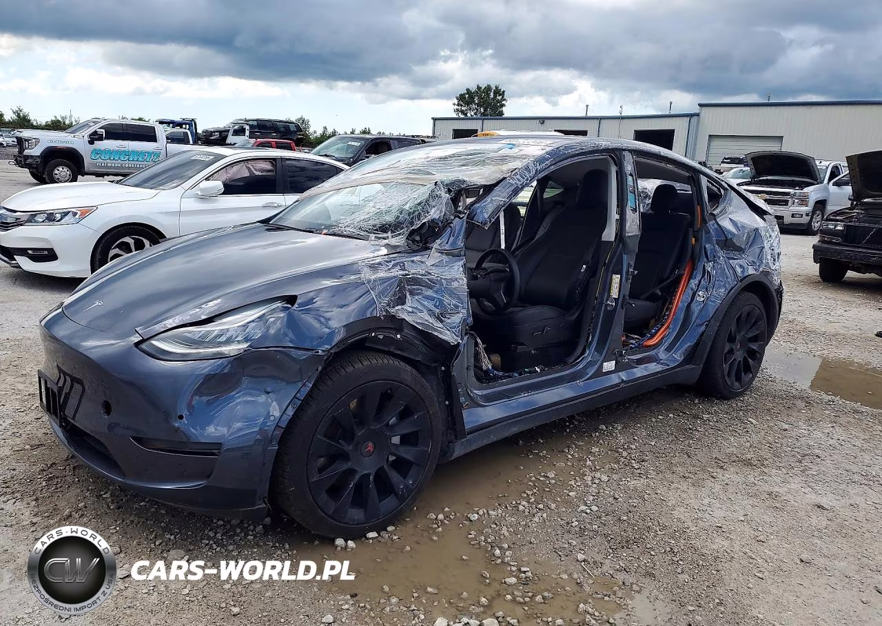 2021 Tesla Model Y – zdjęcie 1 z 13