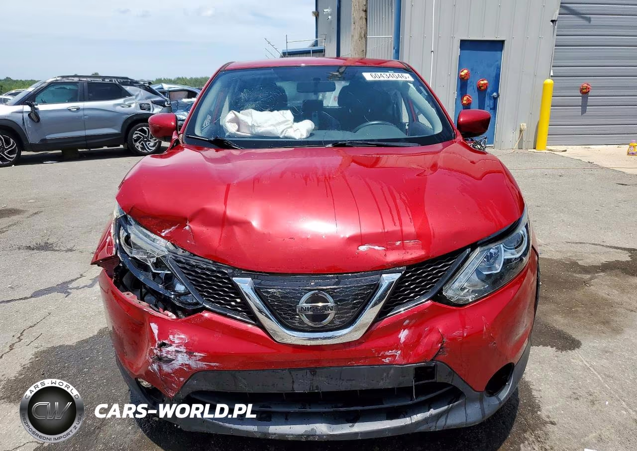 2018 Nissan Rogue Sport S VIN:JN1BJ1CP7JW188165 - 5