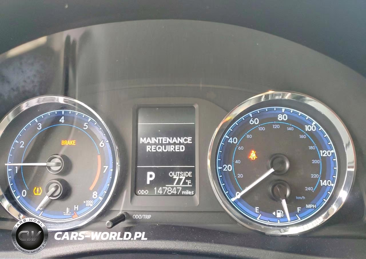 2017 Toyota Corolla Le VIN:2T1BURHE8HC757747 - 9