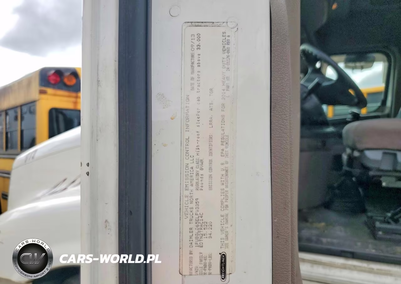 2014 Freightliner Cascadia 1 - Semi Truck VIN:1FUBGLD65ELFV3359 - 12