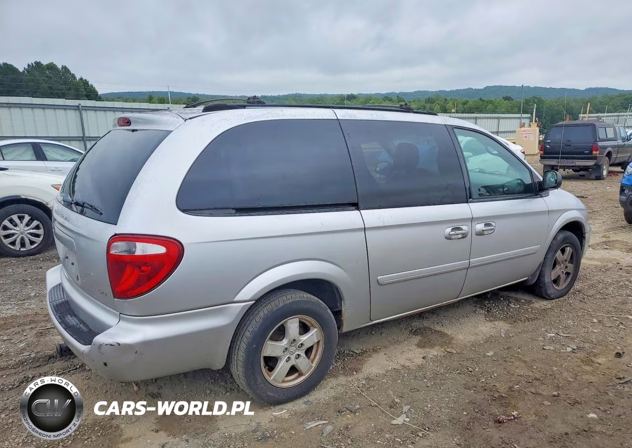 2005 Dodge Grand Caravan Sxt VIN:2D4GP44LX5R266325 - 3