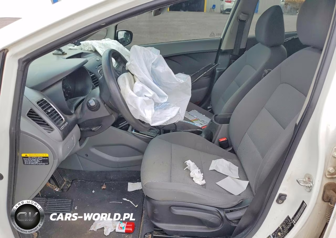 2018 Kia Forte Lx VIN:3KPFK4A77JE192131 - 7
