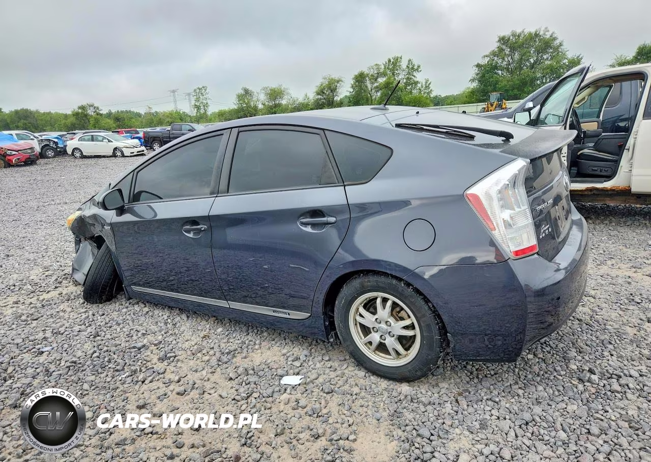 2011 Toyota Prius Four VIN:JTDKN3DU6B1375817 - 2