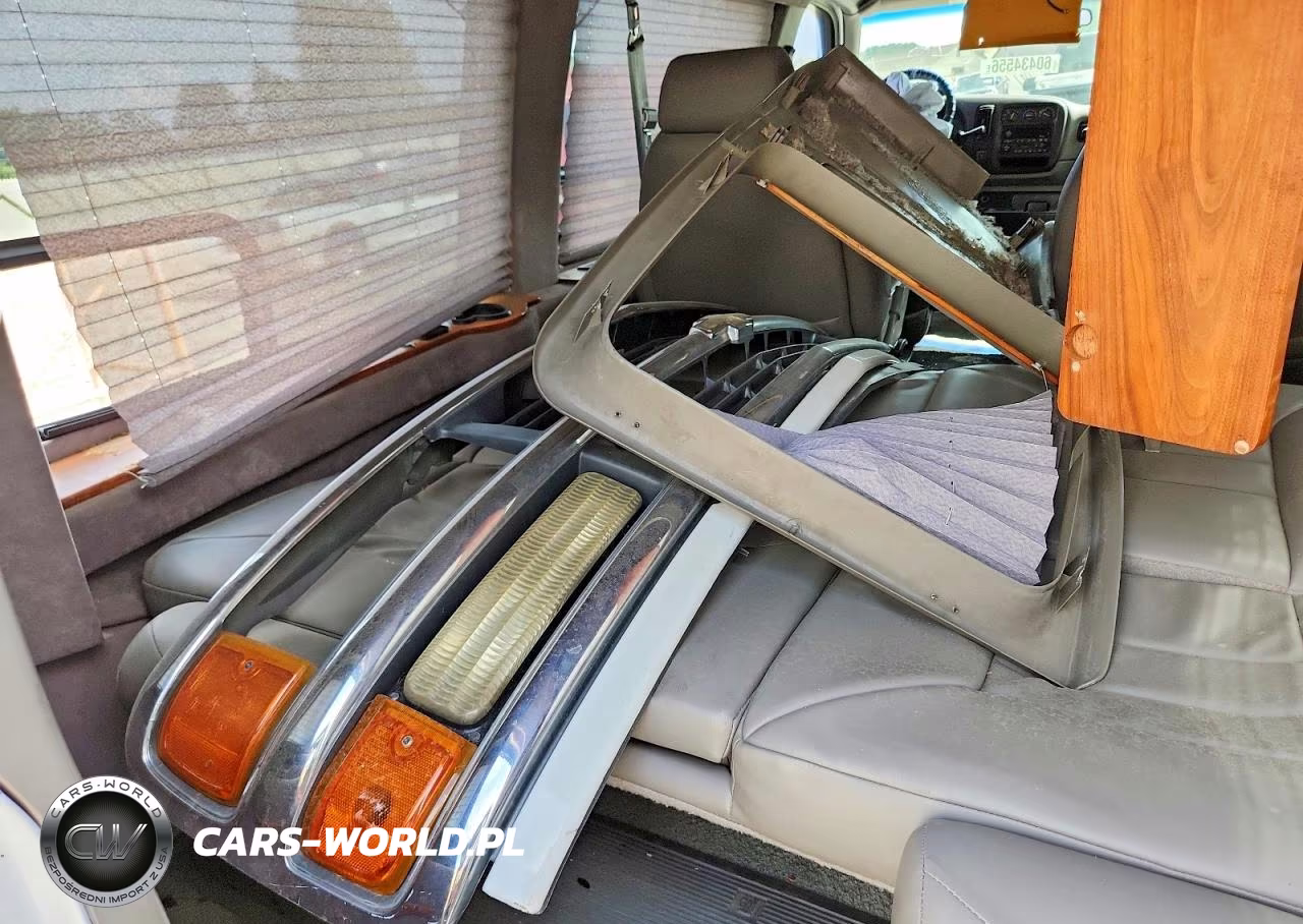 2001 Chevrolet Express G1500 VIN:1GBFG15R911242742 - 13