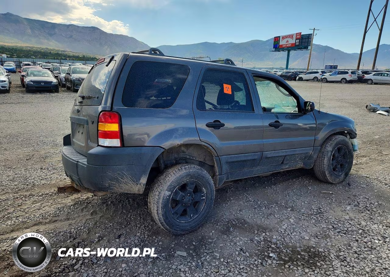 2006 Ford Escape Xlt VIN:1FMYU93196KC42634 - 3