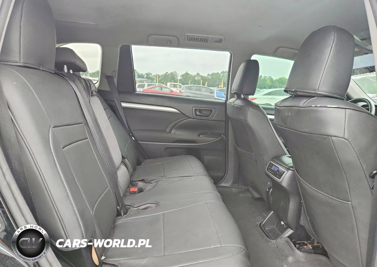 2015 Toyota Highlander Le VIN:5TDBKRFH5FS173961 - 11