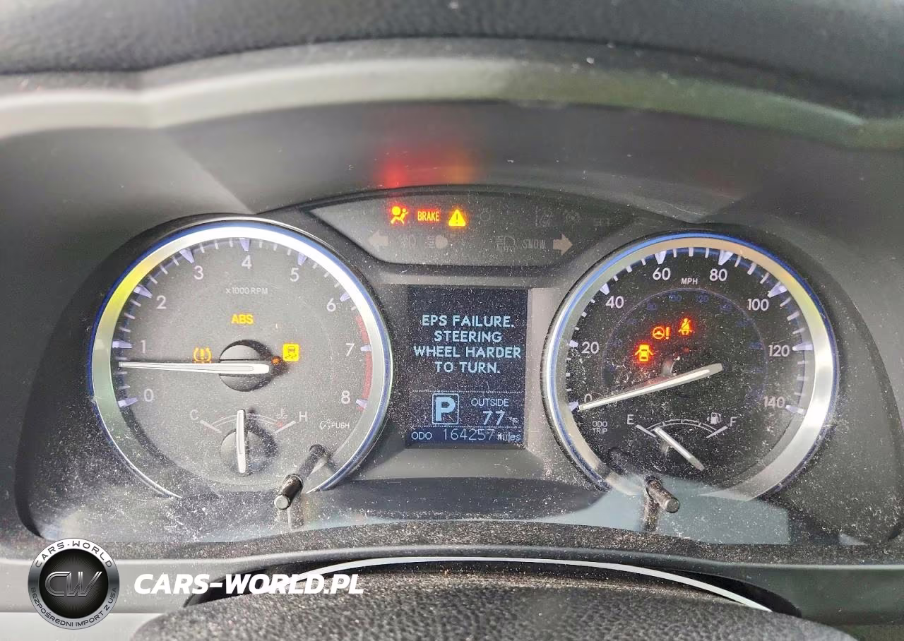 2015 Toyota Highlander Le VIN:5TDBKRFH5FS173961 - 9