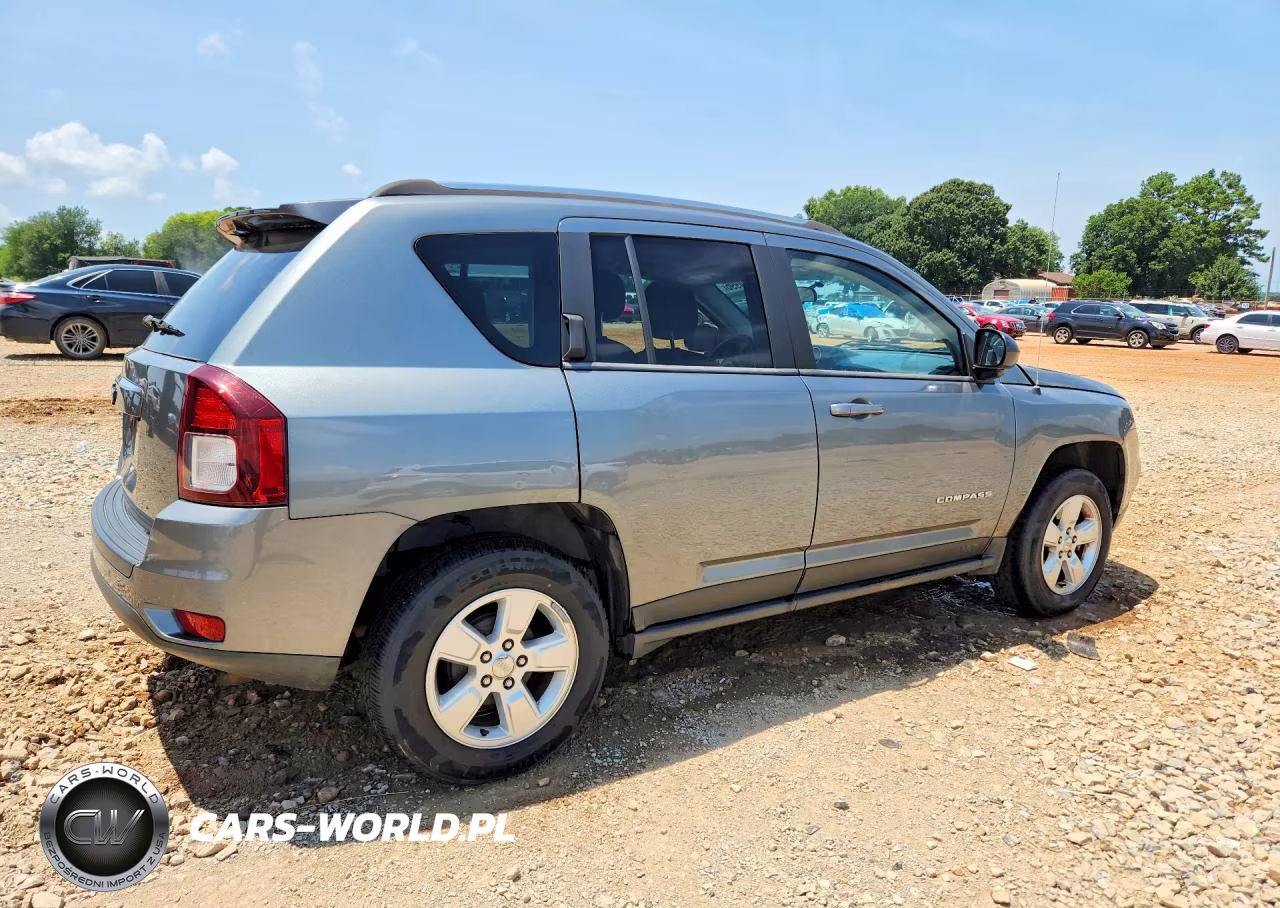 2014 Jeep Compass Sport VIN:1C4NJCBA3ED573226 - 3