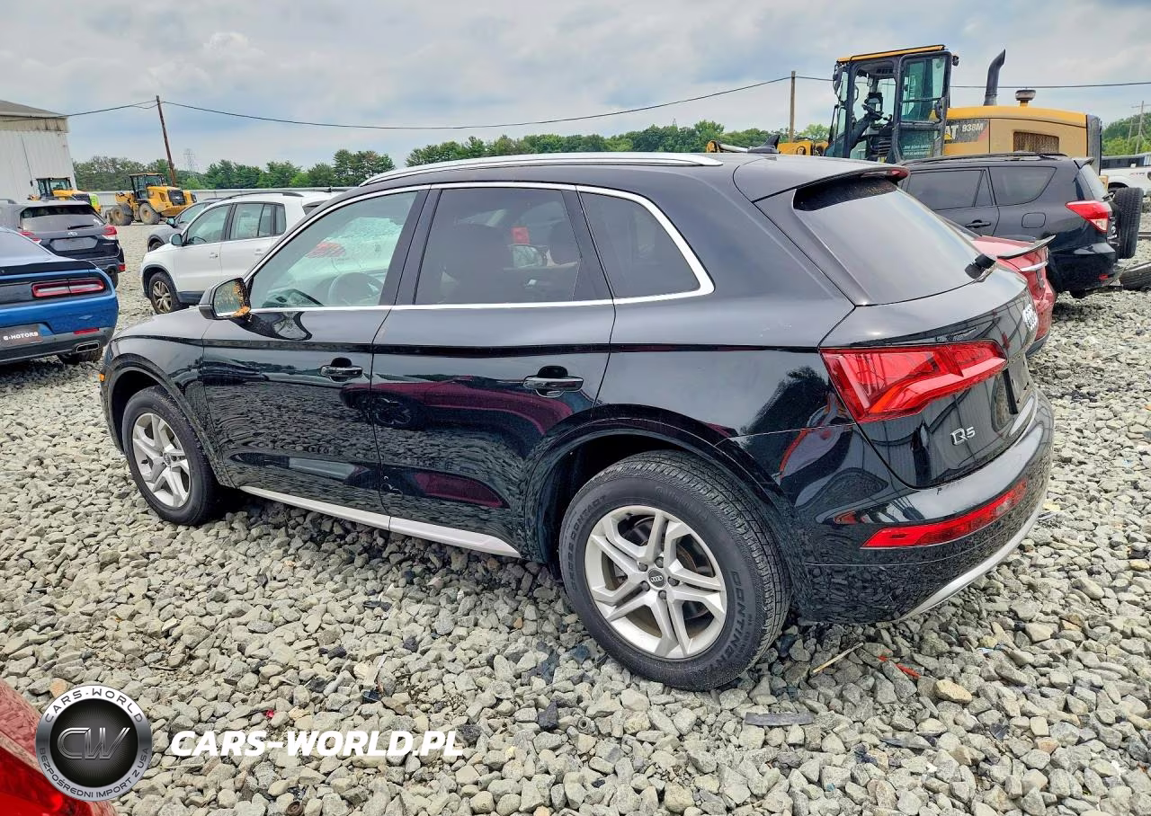 2019 Audi Q5 Premium VIN:WA1ANAFY0K2084685 - 2