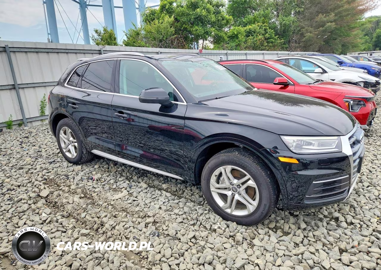 2019 Audi Q5 Premium VIN:WA1ANAFY0K2084685 - 4