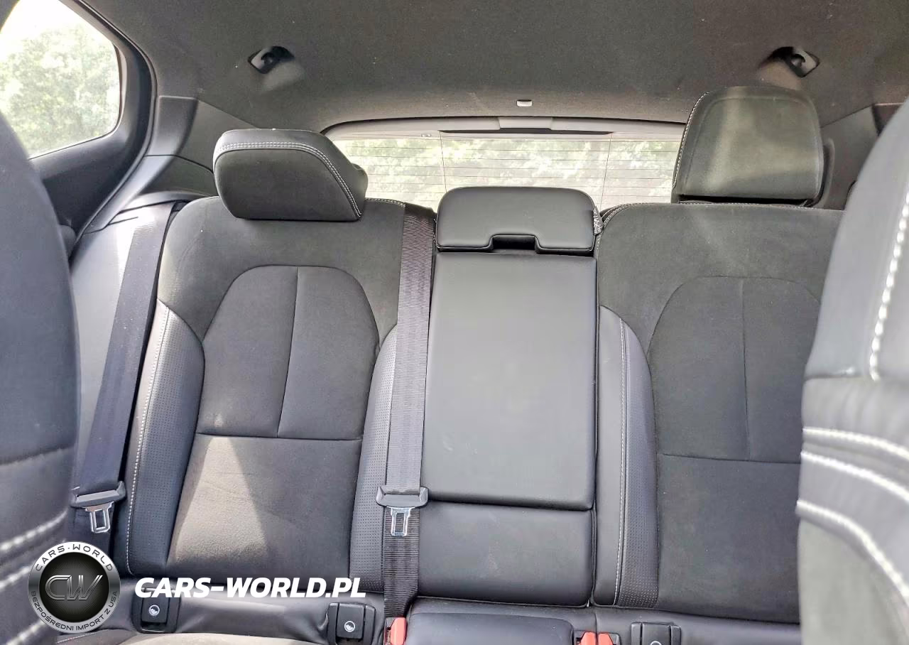2019 Volvo Xc40 T5 R-Design VIN:YV4162UM7K2114383 - 10