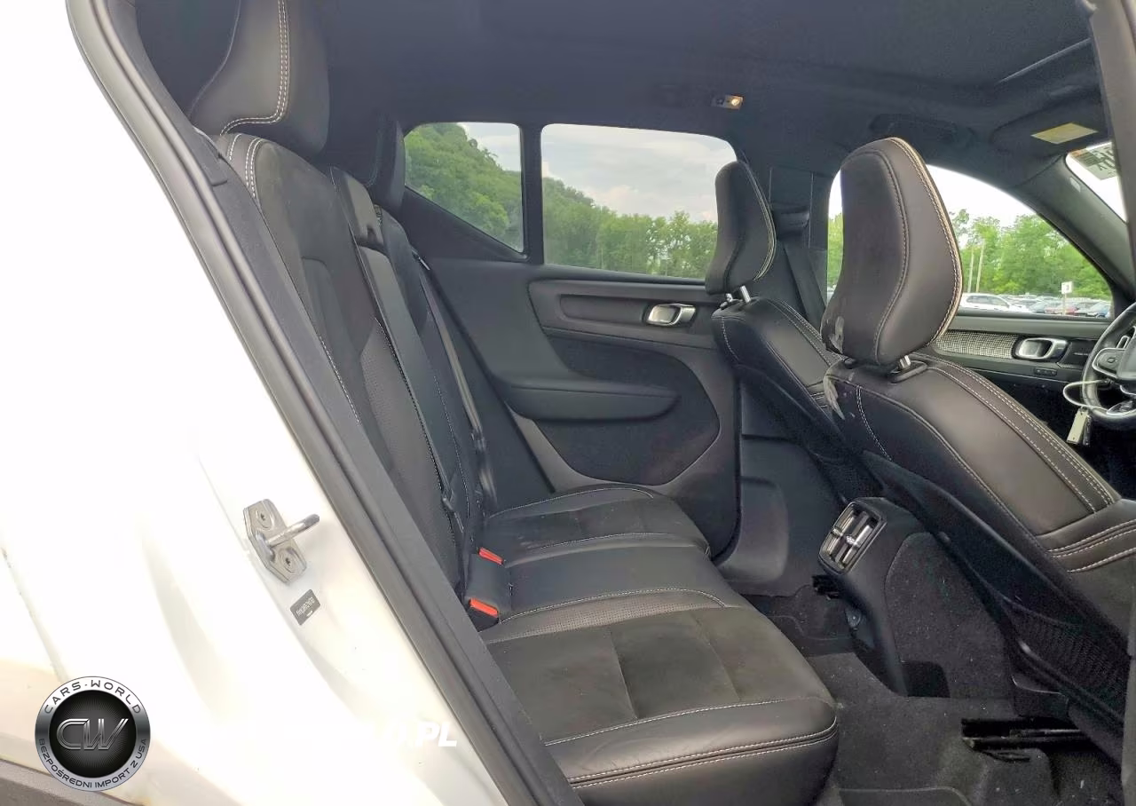 2019 Volvo Xc40 T5 R-Design VIN:YV4162UM7K2114383 - 11