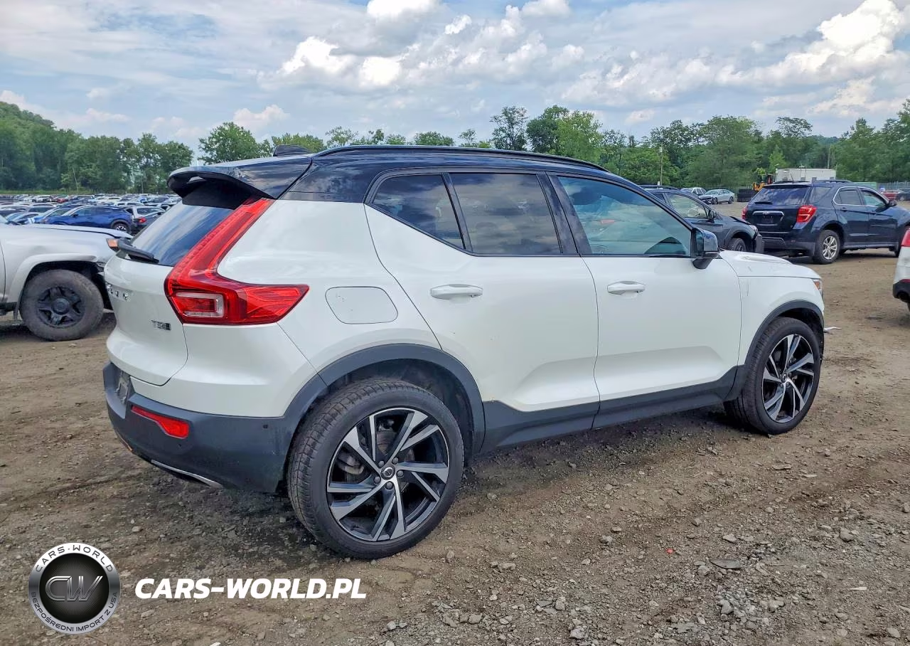 2019 Volvo Xc40 T5 R-Design VIN:YV4162UM7K2114383 - 3