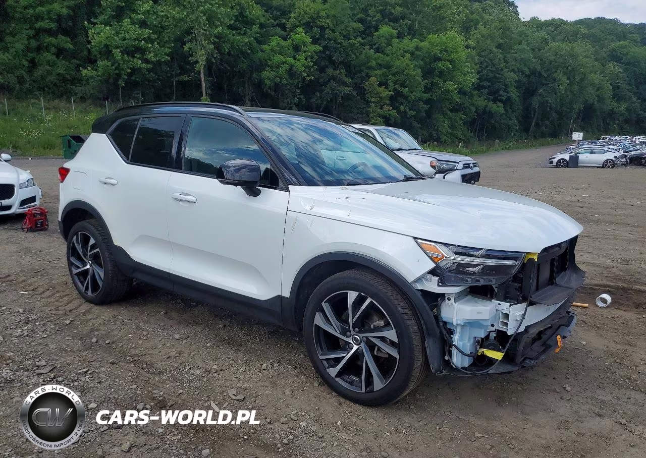 2019 Volvo Xc40 T5 R-Design VIN:YV4162UM7K2114383 - 4