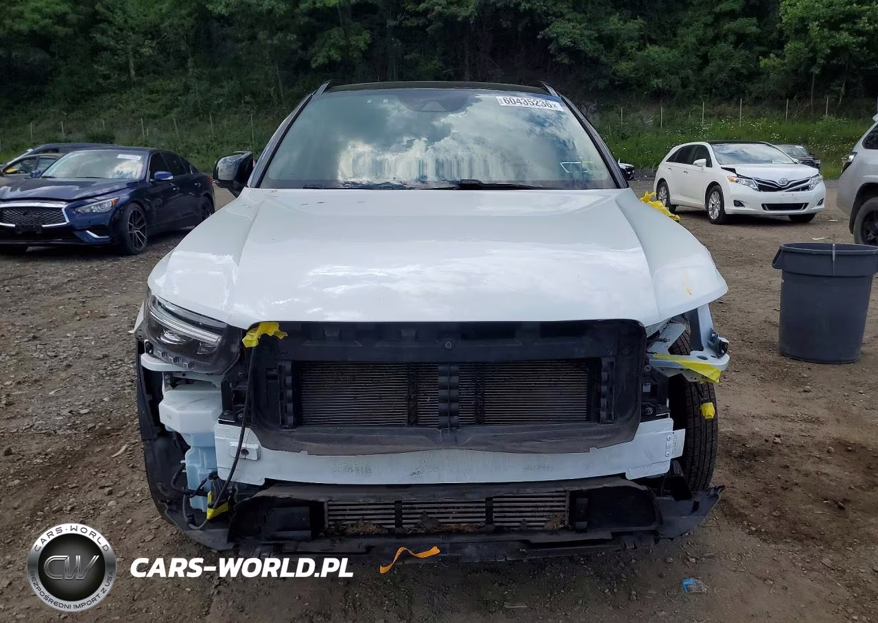 2019 Volvo Xc40 T5 R-Design VIN:YV4162UM7K2114383 - 5