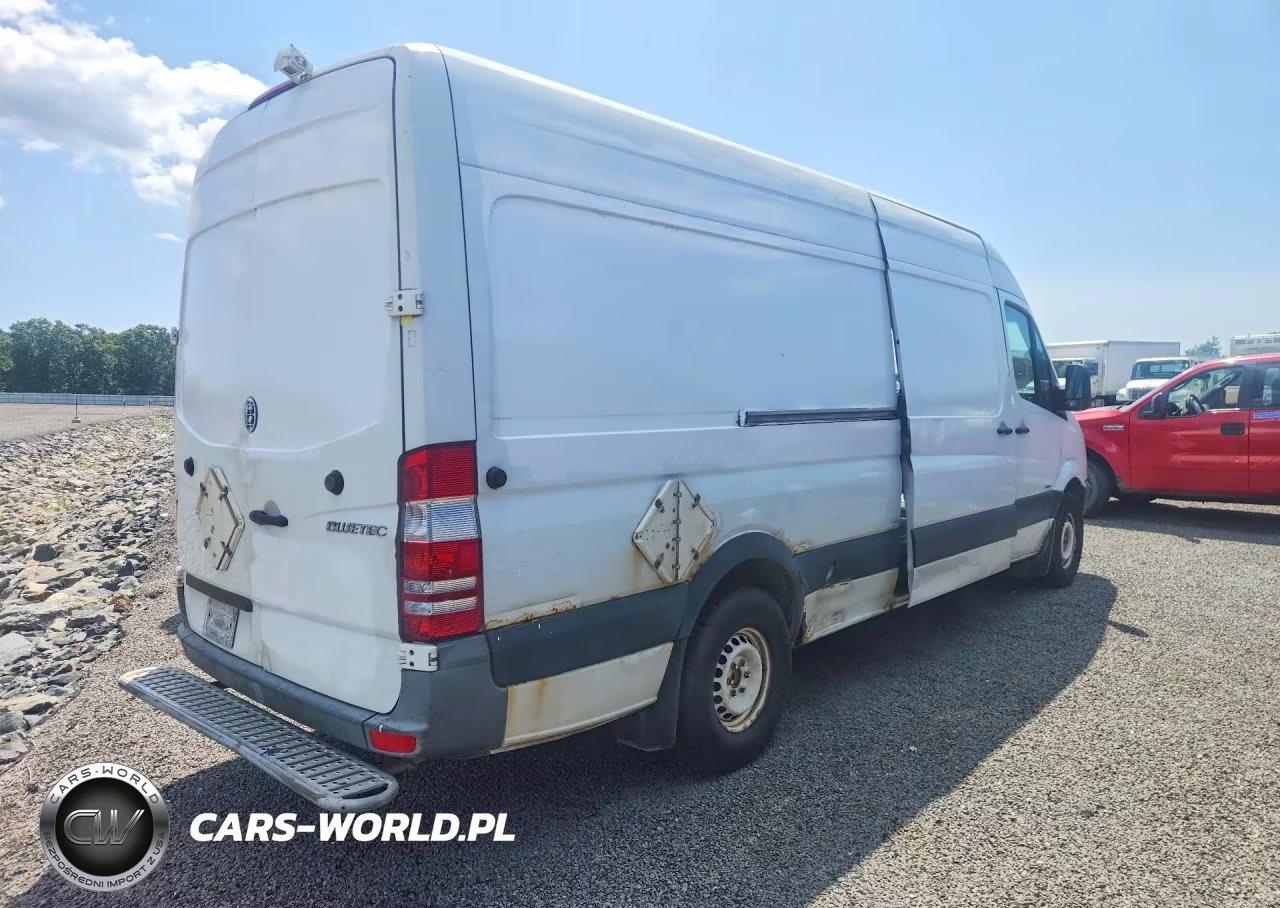2011 Mercedes-Benz Sprinter 2500 Delivery Van VIN:WD3PE8CB4B5606056 - 3