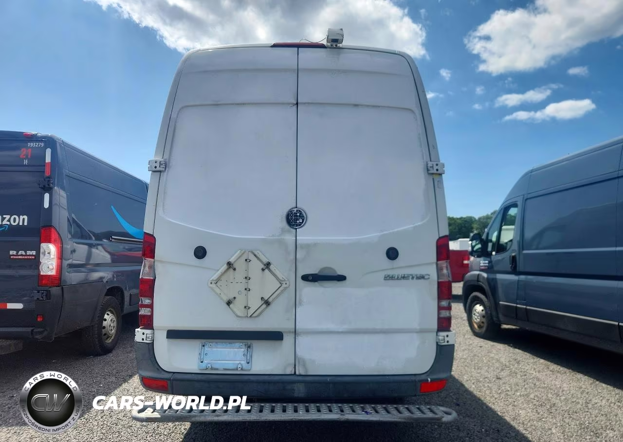 2011 Mercedes-Benz Sprinter 2500 Delivery Van VIN:WD3PE8CB4B5606056 - 6