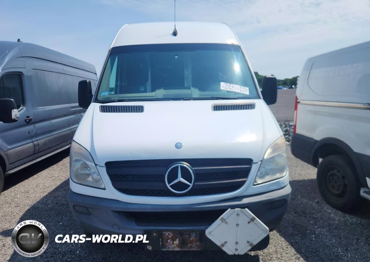 2011 Mercedes-Benz Sprinter 2500 Delivery Van VIN:WD3PE8CBXB5573581 - 5