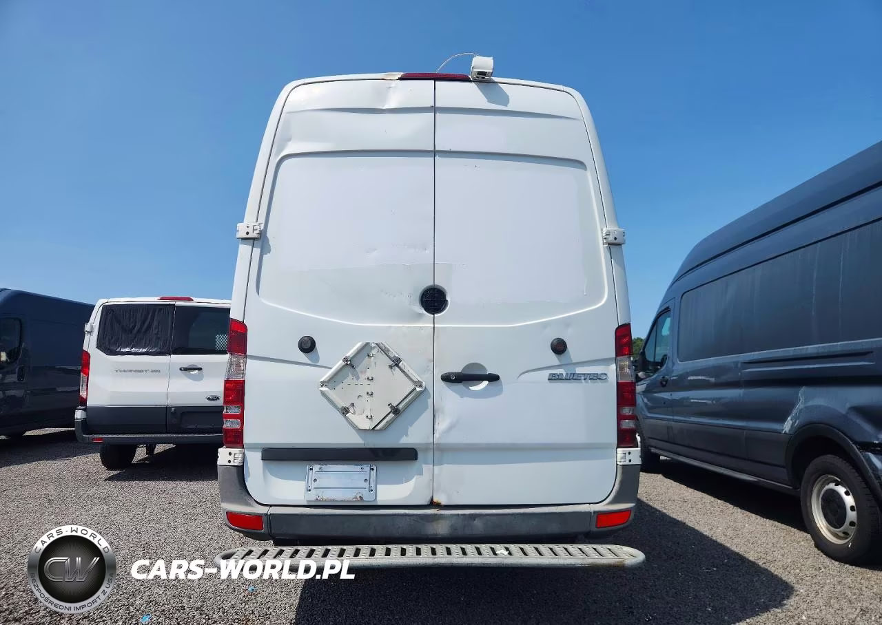 2011 Mercedes-Benz Sprinter 2500 Delivery Van VIN:WD3PE8CBXB5573581 - 6