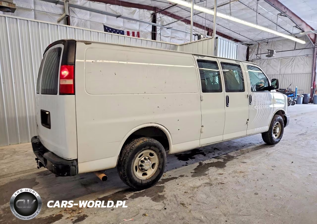 2012 Chevrolet Express 2500 Cargo Delivery Van VIN:1GCWGGCA8C1200318 - 3