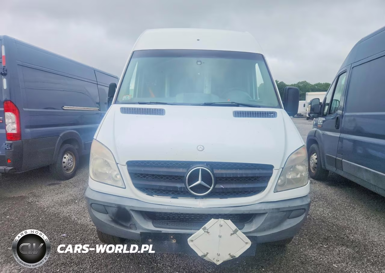 2012 Mercedes-Benz Sprinter 2500 Delivery Van VIN:WD3PE8CB1C5699975 - 5