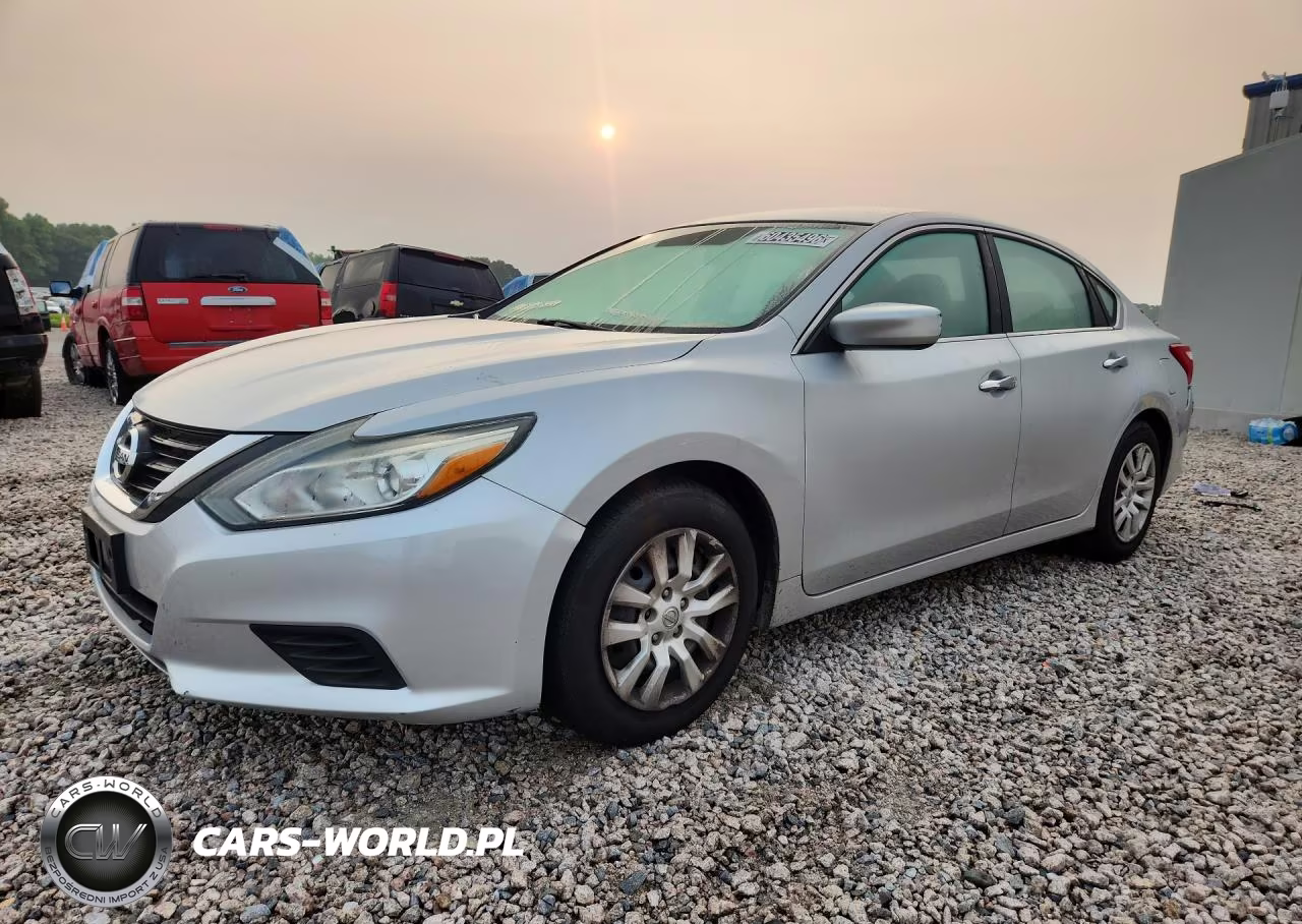 2017 Nissan Altima 2.5 S – zdjęcie 1 z 12