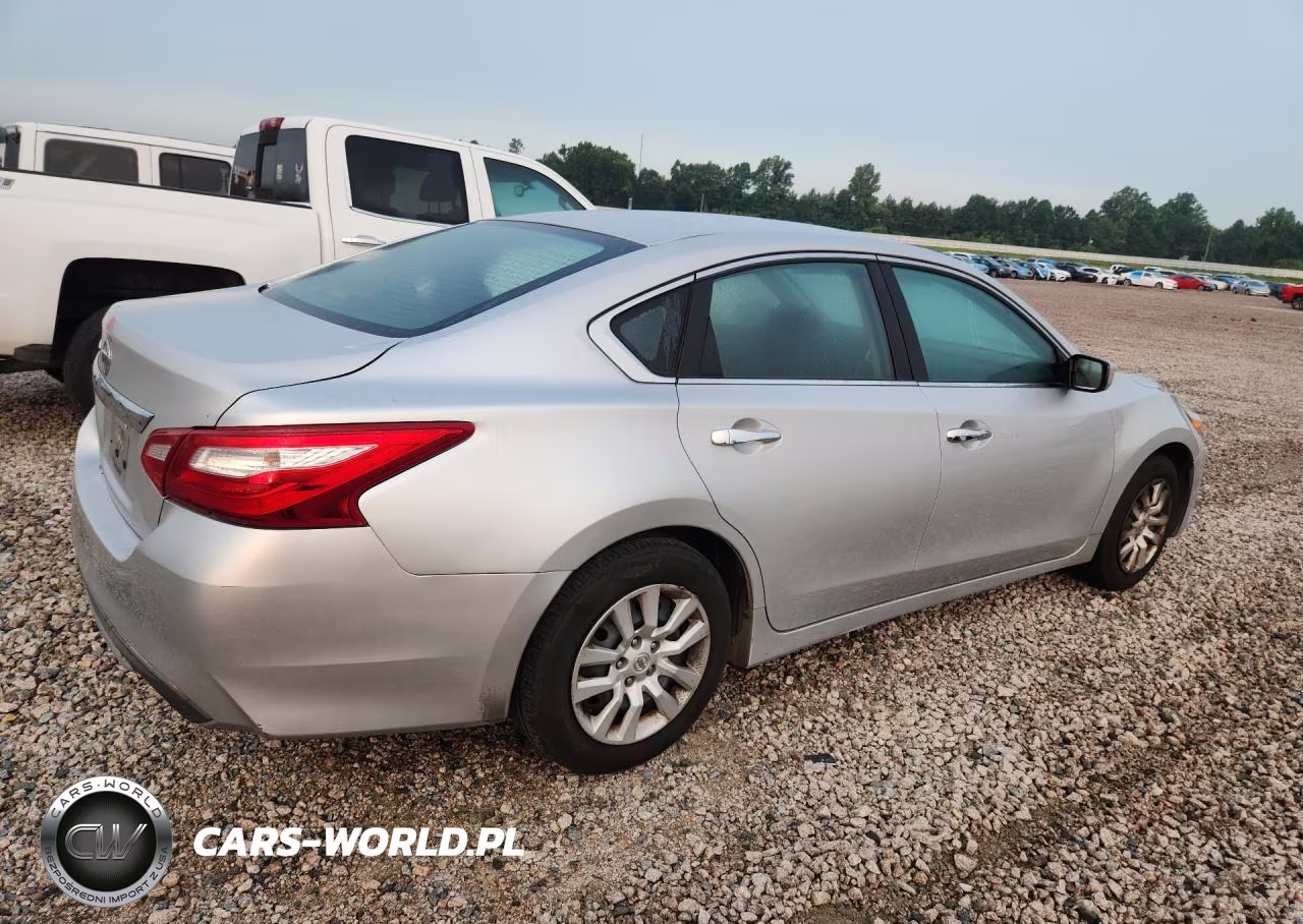 2017 Nissan Altima 2.5 S VIN:1N4AL3AP8HN367001 - 3