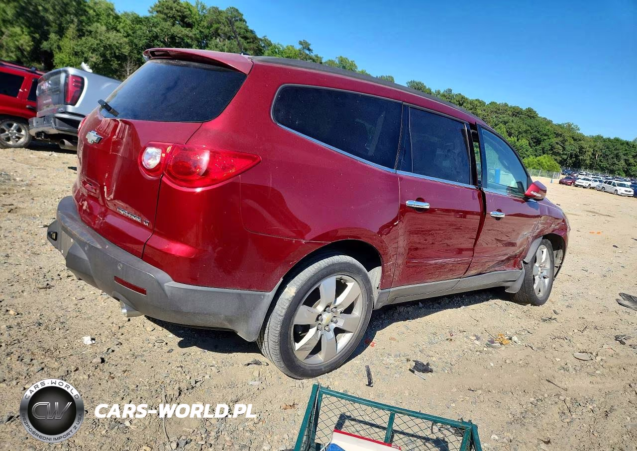 2011 Chevrolet Traverse Lt VIN:1GNKRGED7BJ322660 - 3