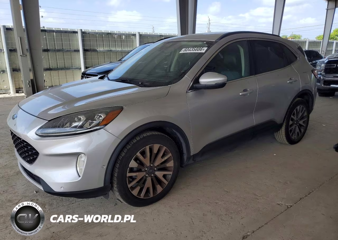 2020 Ford Escape Titanium – zdjęcie 1 z 13