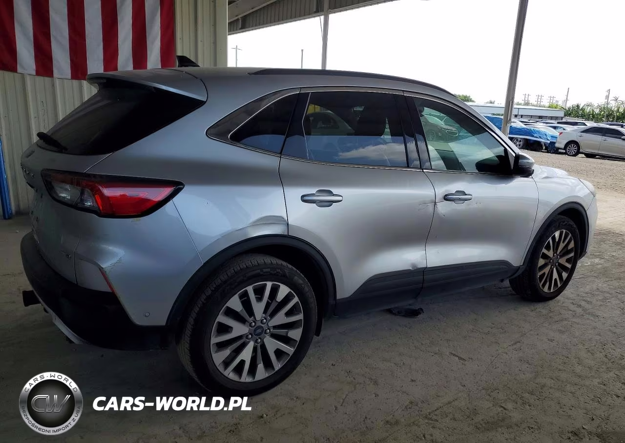 2020 Ford Escape Titanium VIN:1FMCU9J90LUA81397 - 3