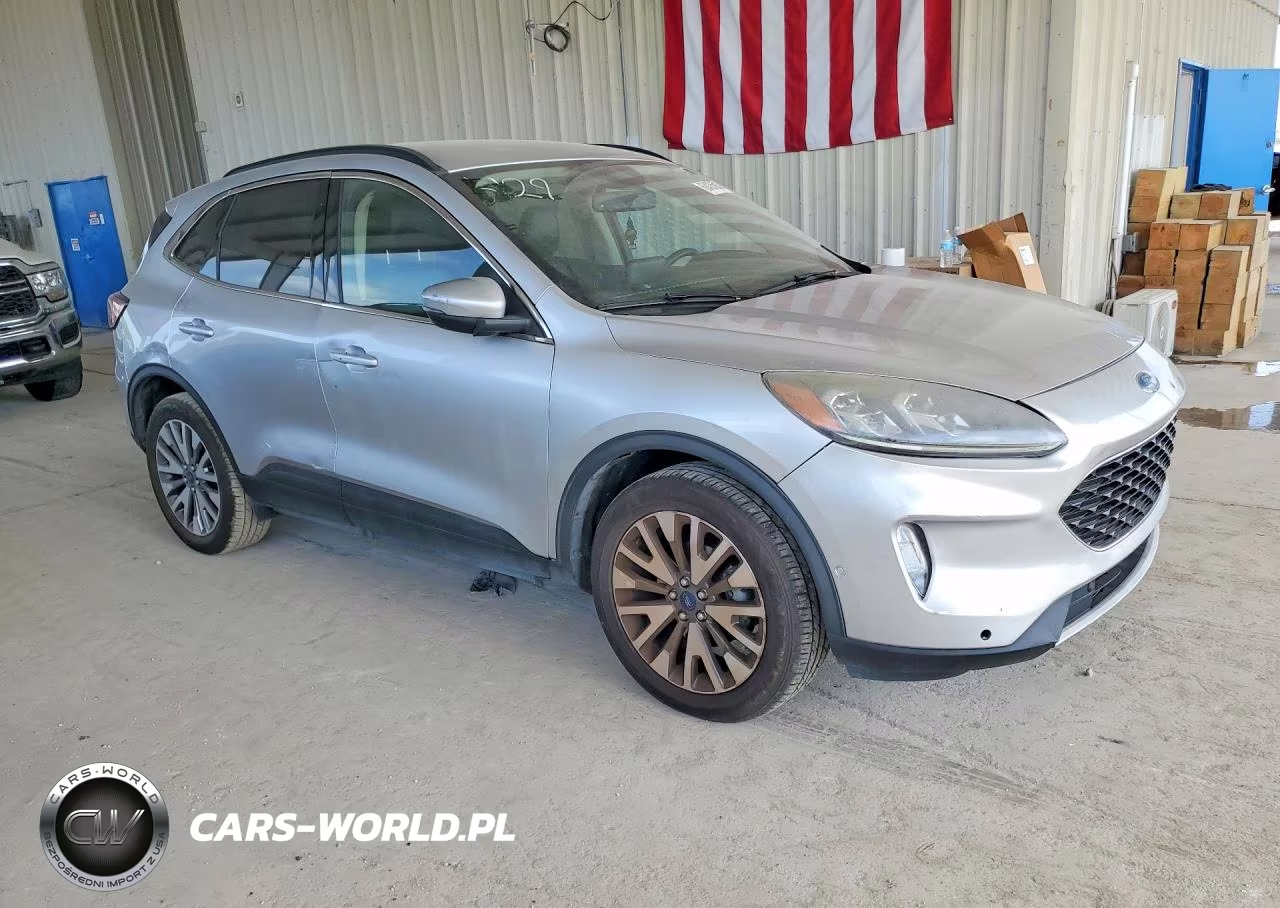 2020 Ford Escape Titanium VIN:1FMCU9J90LUA81397 - 4
