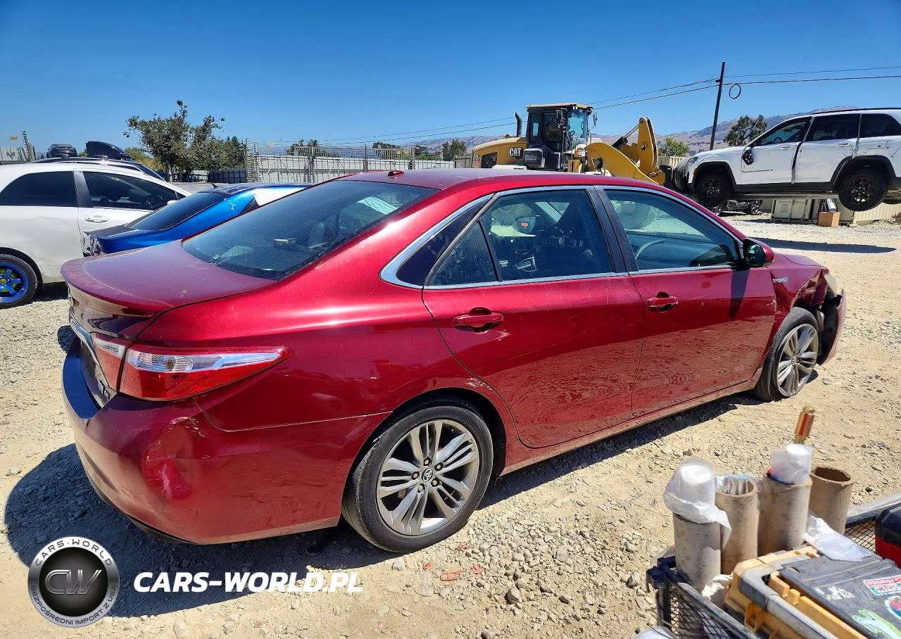 2015 Toyota Camry VIN:4T1BD1FK1FU147081 - 3