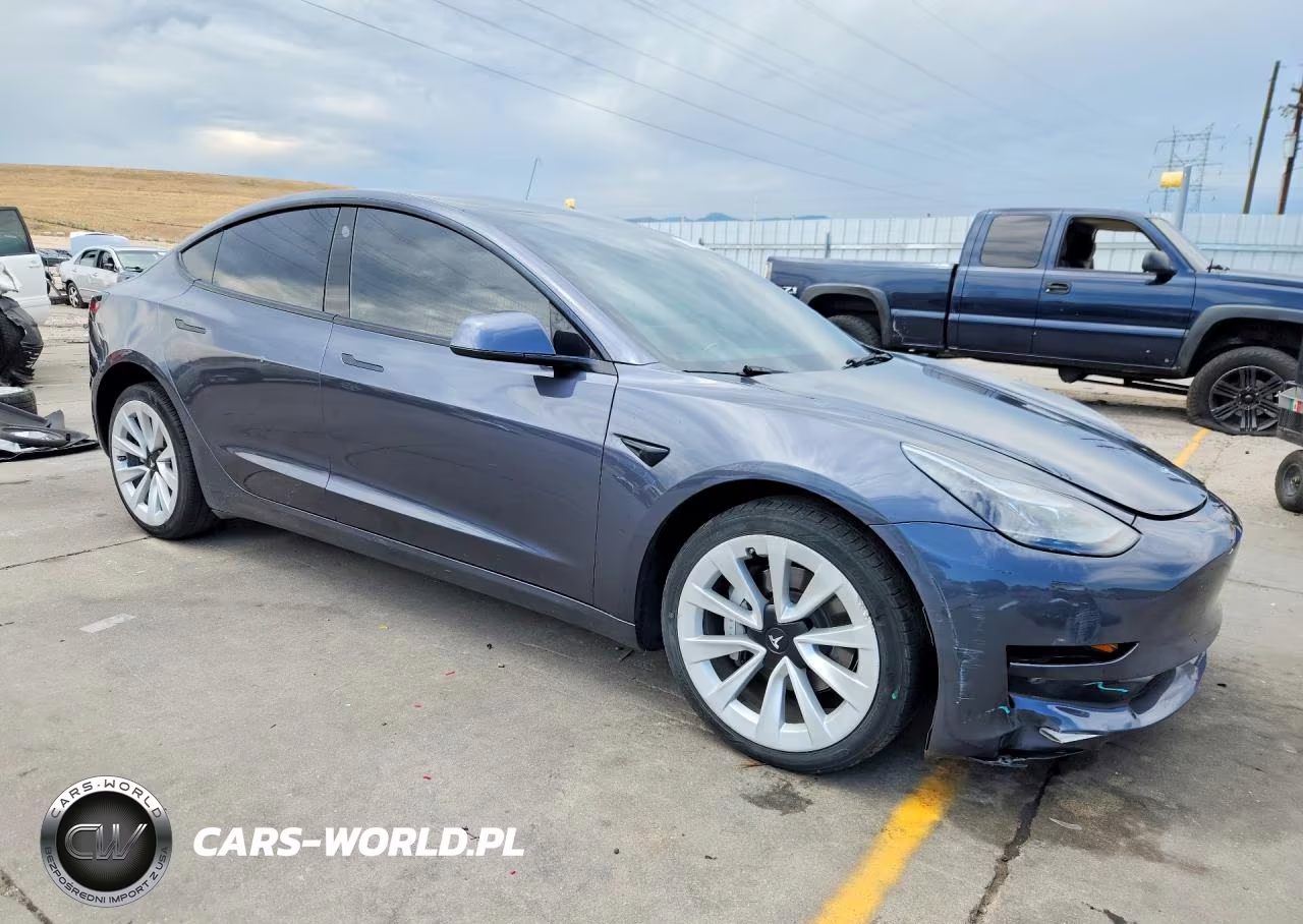 2022 Tesla Model 3 VIN:5YJ3E1EB8NF192386 - 4