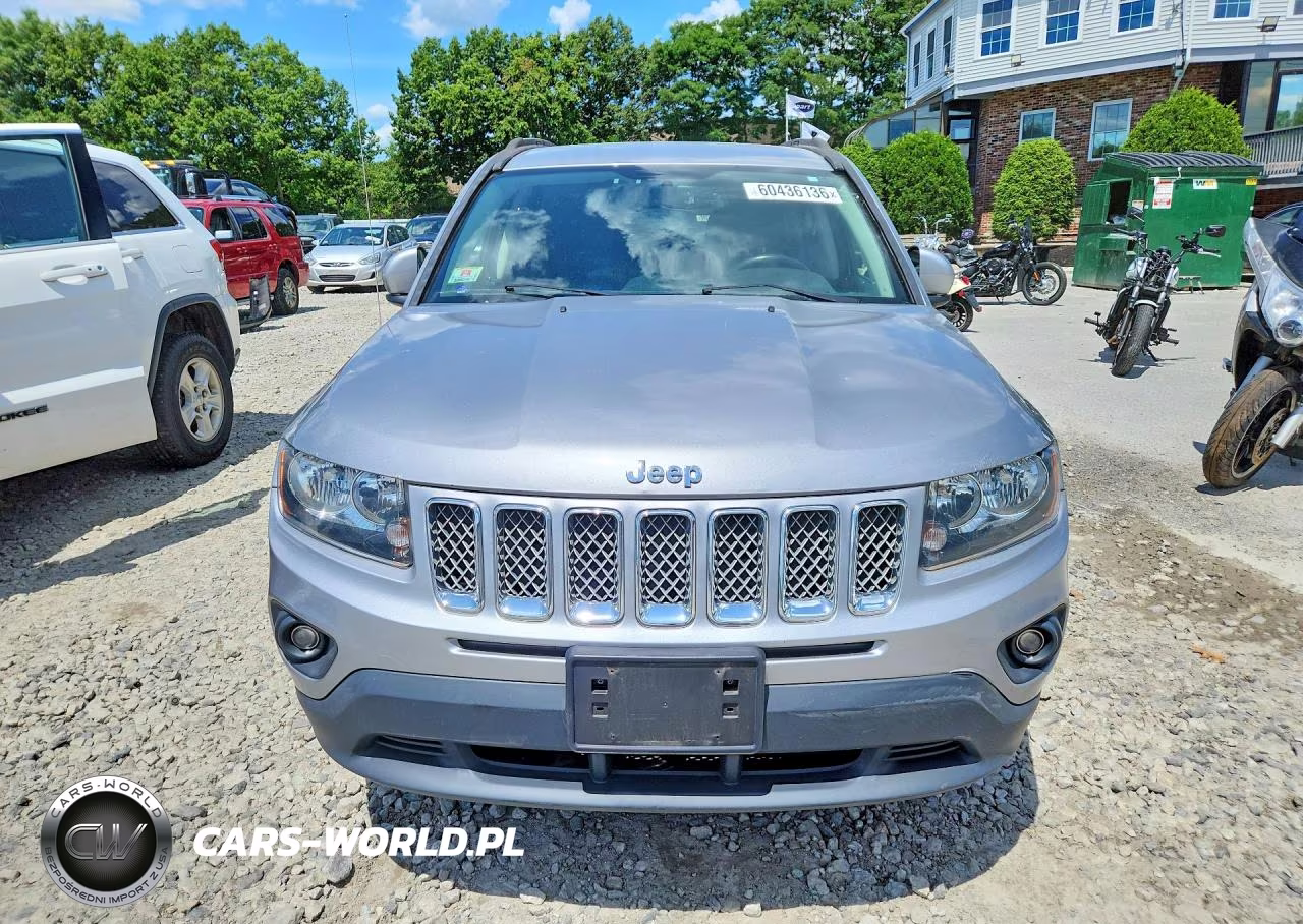 2017 Jeep Compass Latitude VIN:1C4NJDEB3HD162312 - 5