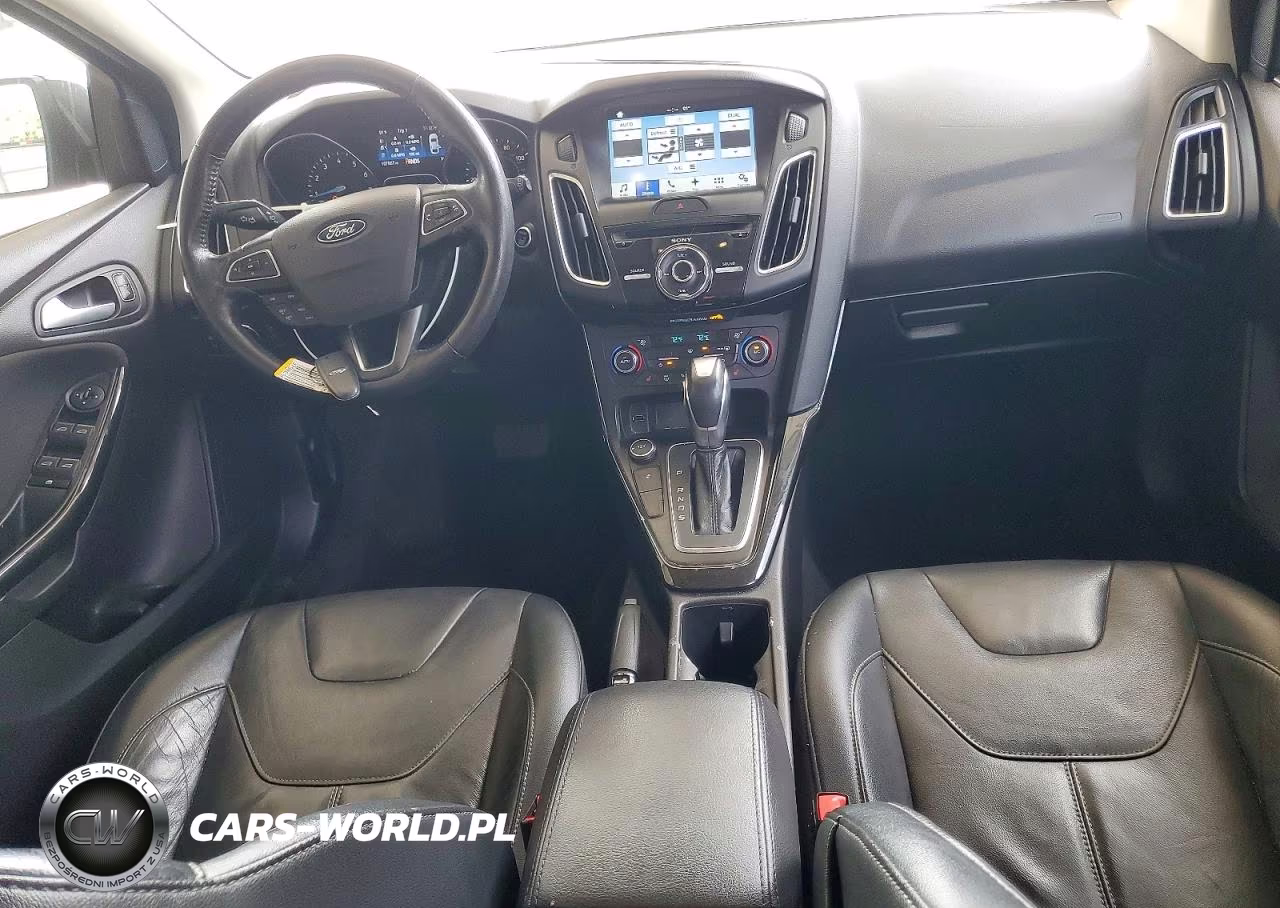2017 Ford Focus Titanium VIN:1FADP3N24HL230276 - 8